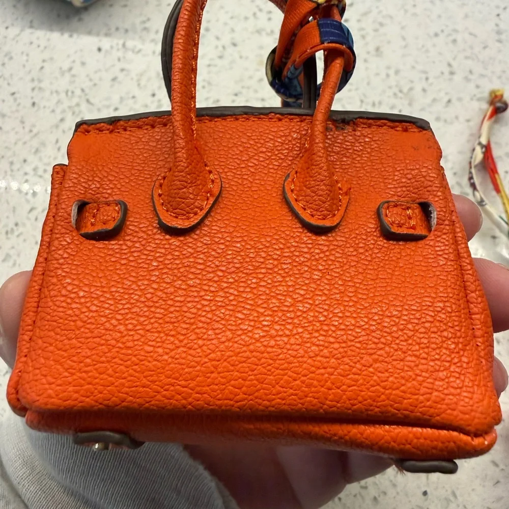 Bundle of 3, Brand New Mini Designer Inspired Bags 🧡🩷💙 - Picture 3 of 10